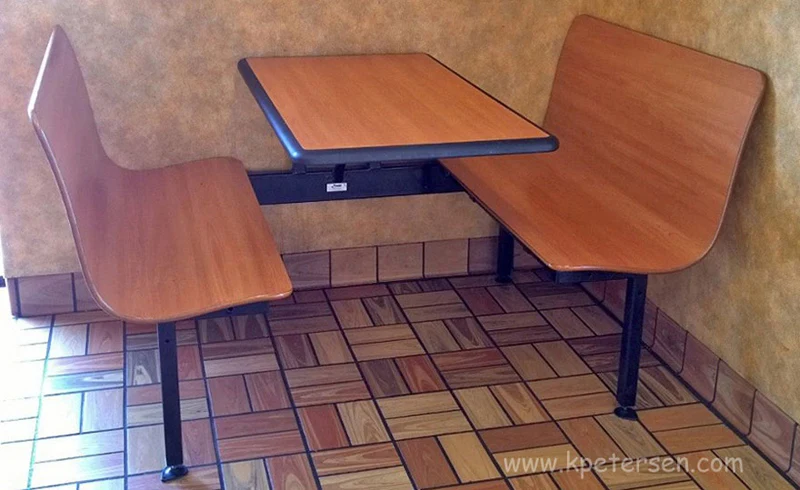 why are restaurant booths the best seating option?