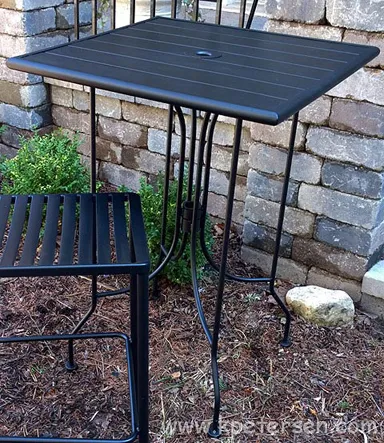 Outdoor Steel Bar Table Detail